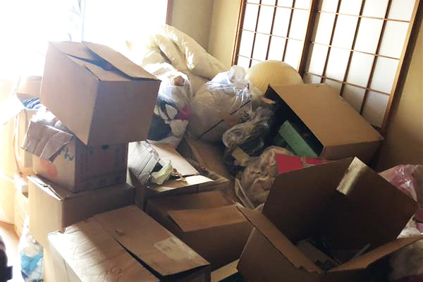 ゴミ屋敷撤去前